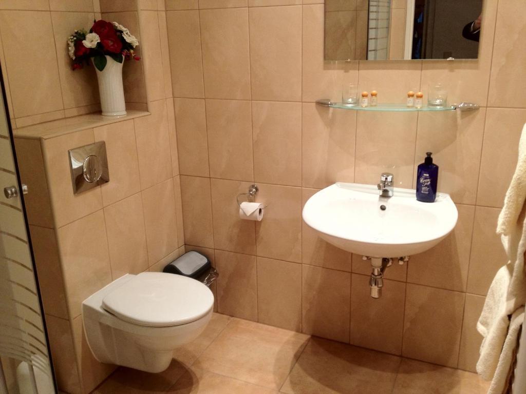 Baerliner Pension Берлин Экстерьер фото